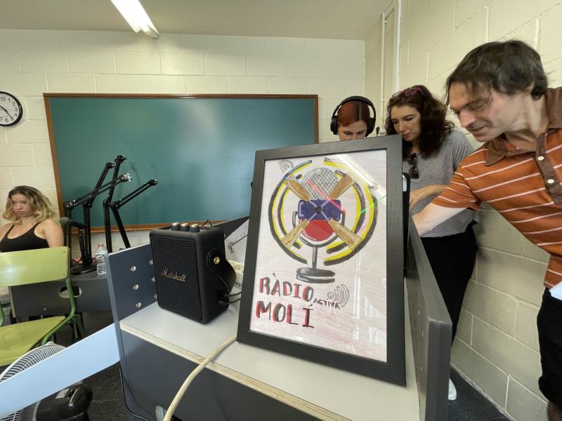 Neix una nova ràdio escolar a la Prosperitat