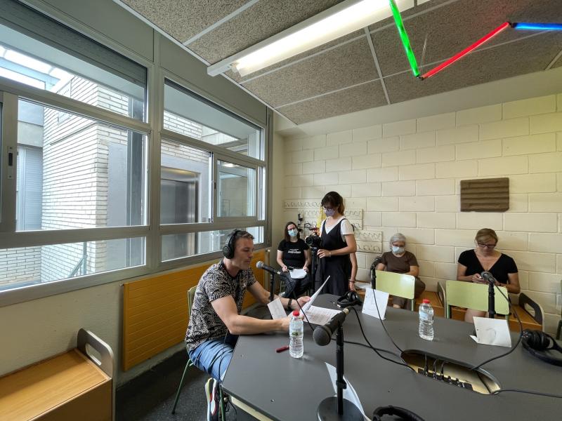 Neix una nova ràdio escolar a la Prosperitat