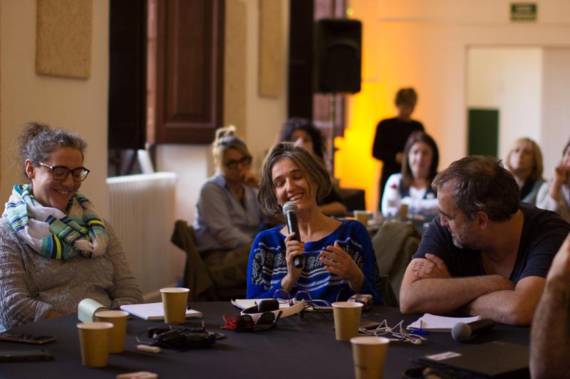 Taller de podcast amb Carne Cruda. Foto de Nikoline Arns.