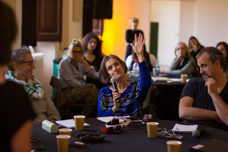 Taller de podcast amb Carne Cruda. Foto de Nikoline Arns.