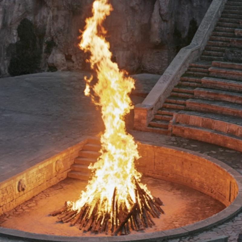 Tots els focs amb Cesc Casadesús i Júlia Faneca
