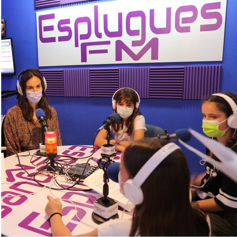 Infants entrevisten a l’actriu Mireia Rey | Esplugues FM